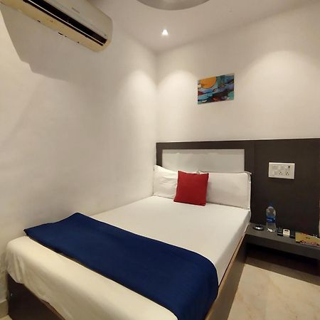 Hotel Aspen Mumbai Exterior photo
